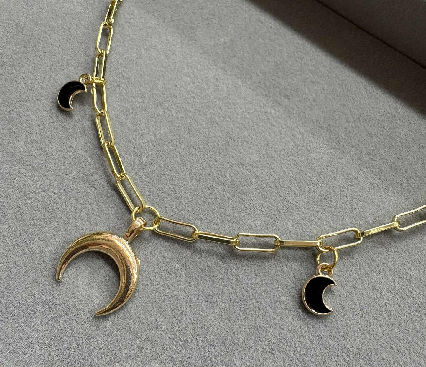 The Three Moons Necklace
