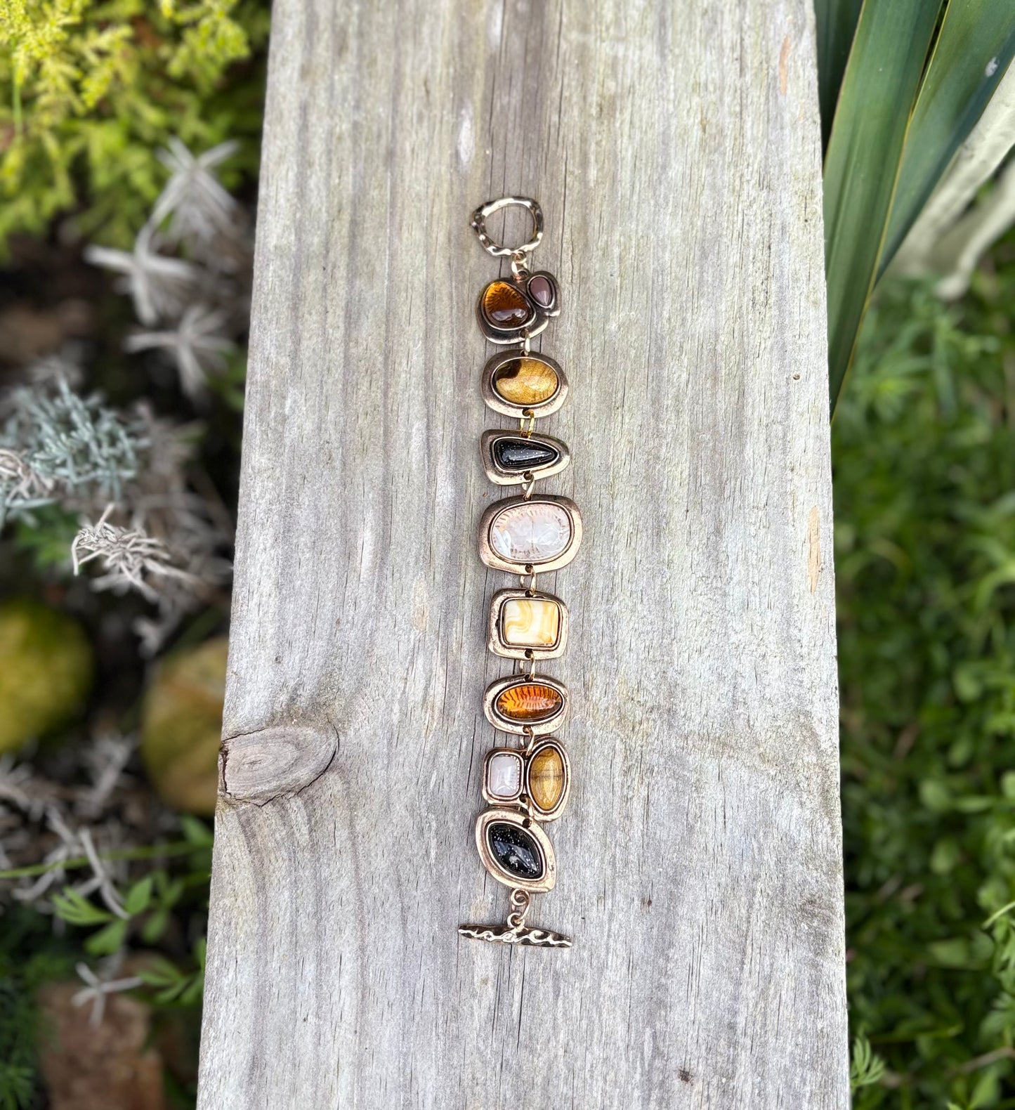 Gold vintage Gemstone Bracelet